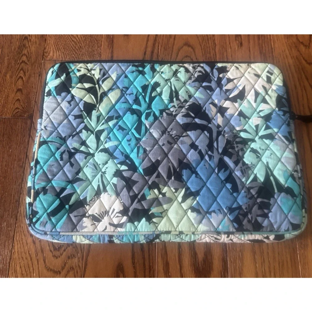 Vera Bradley Laptop Sleeve Camofloral Blue Padded Quilted Abstract Retired